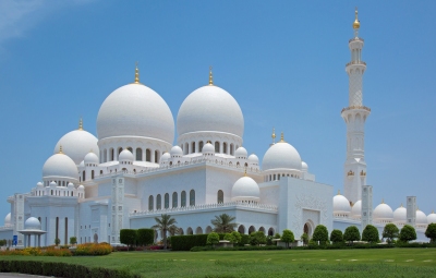 Sheikh Zayed Moschee in Abu Dhabi (ChantalS / stock.adobe.com)  lizenziertes Stockfoto 
Infos zur Lizenz unter 'Bildquellennachweis'
